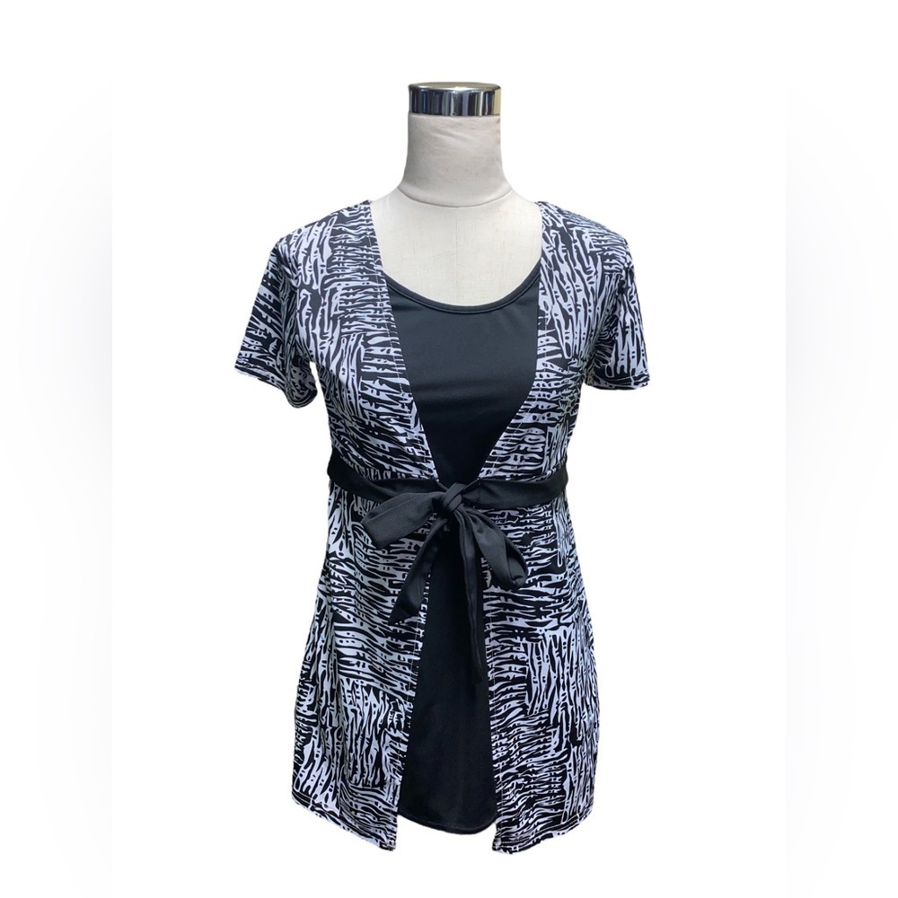Contact New York Black With White Abstract Print Short Sleeve Blouse